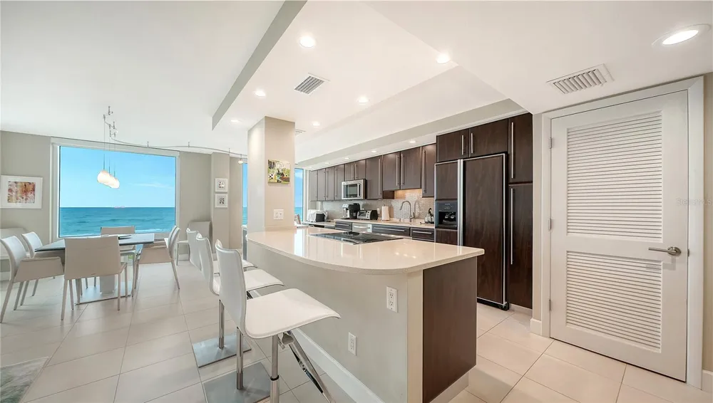 2425 GULF OF MEXICO DRIVE #3A Longboat Key, FL 34228
