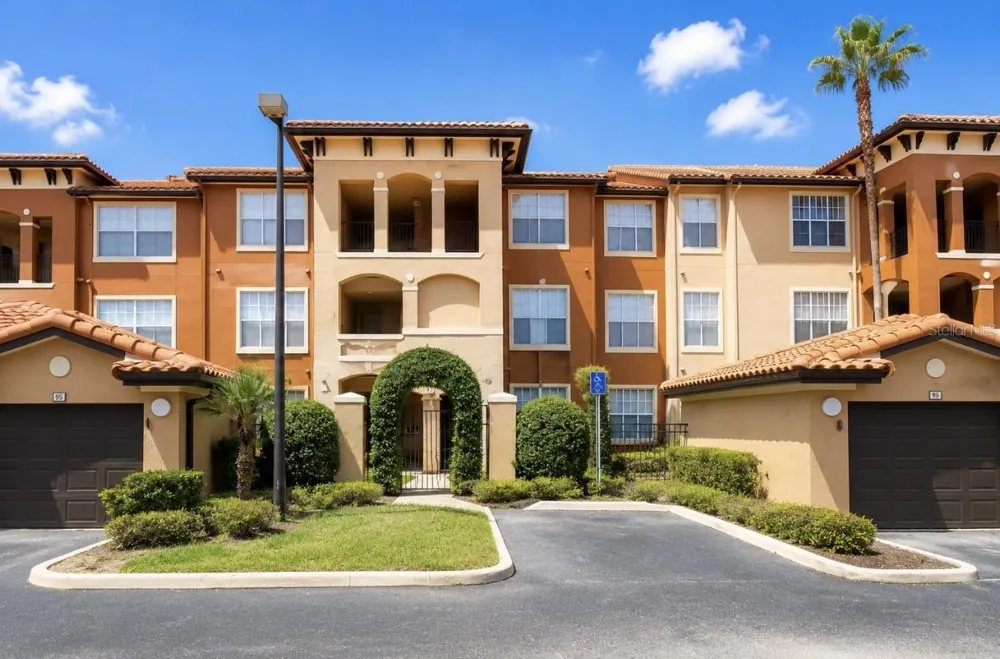 5572 METROWEST BLVD #203 Orlando, FL 32811