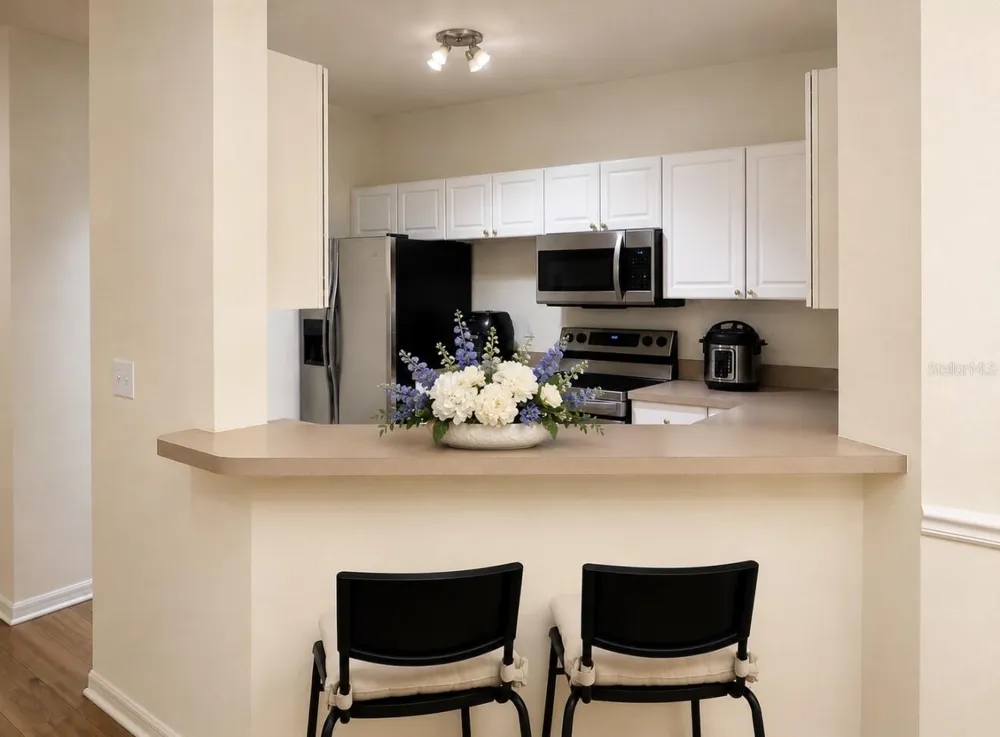5572 METROWEST BLVD #203 Orlando, FL 32811