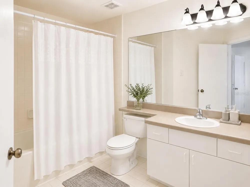 5572 METROWEST BLVD #203 Orlando, FL 32811