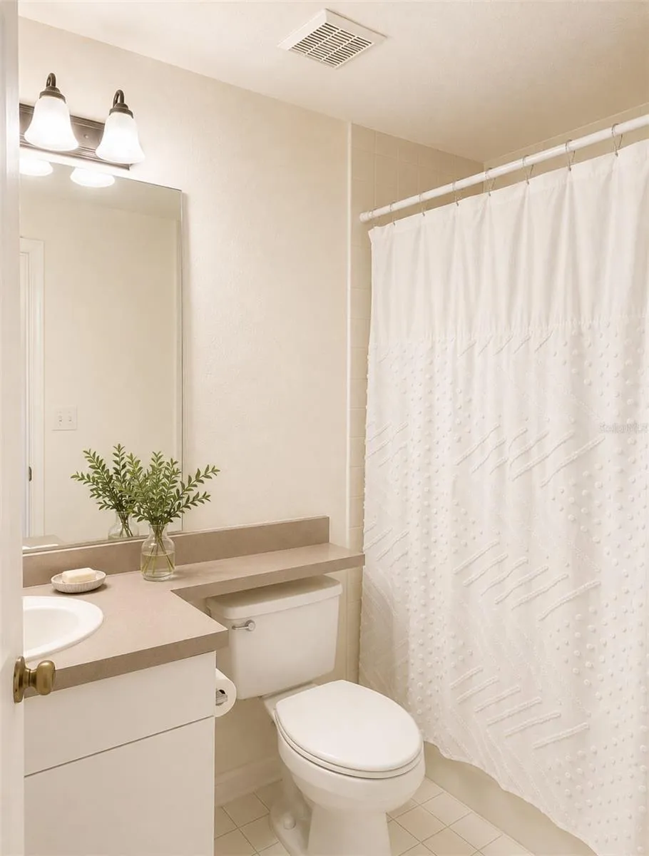 5572 METROWEST BLVD #203 Orlando, FL 32811