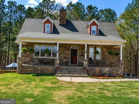 1400 Fieldcrest CT