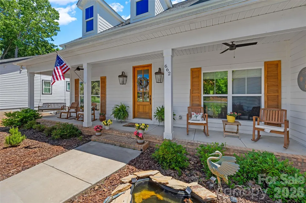 662 Sandbar Point Lake Wylie, SC 29710