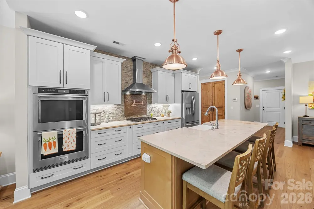 662 Sandbar Point Lake Wylie, SC 29710
