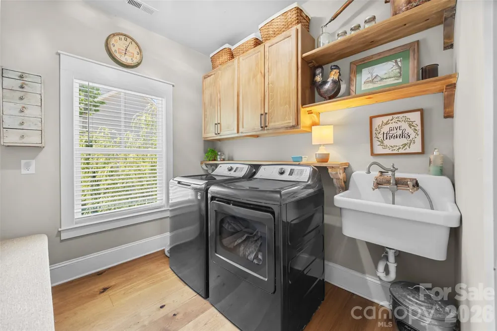 662 Sandbar Point Lake Wylie, SC 29710