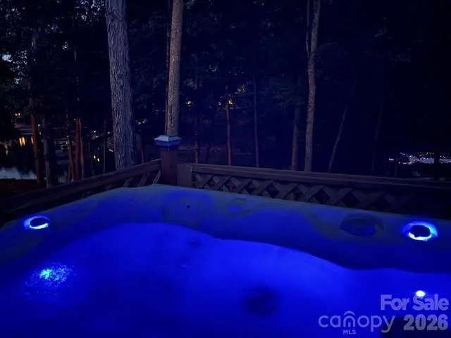 662 Sandbar Point Lake Wylie, SC 29710