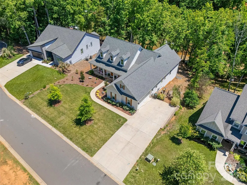662 Sandbar Point Lake Wylie, SC 29710