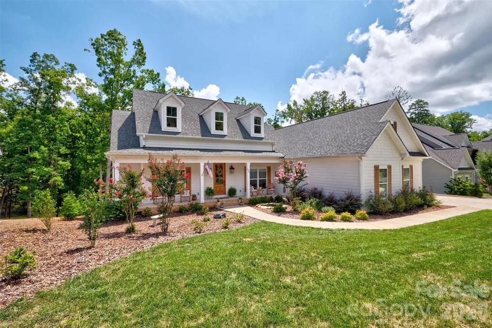 662 Sandbar Point Lake Wylie, SC 29710