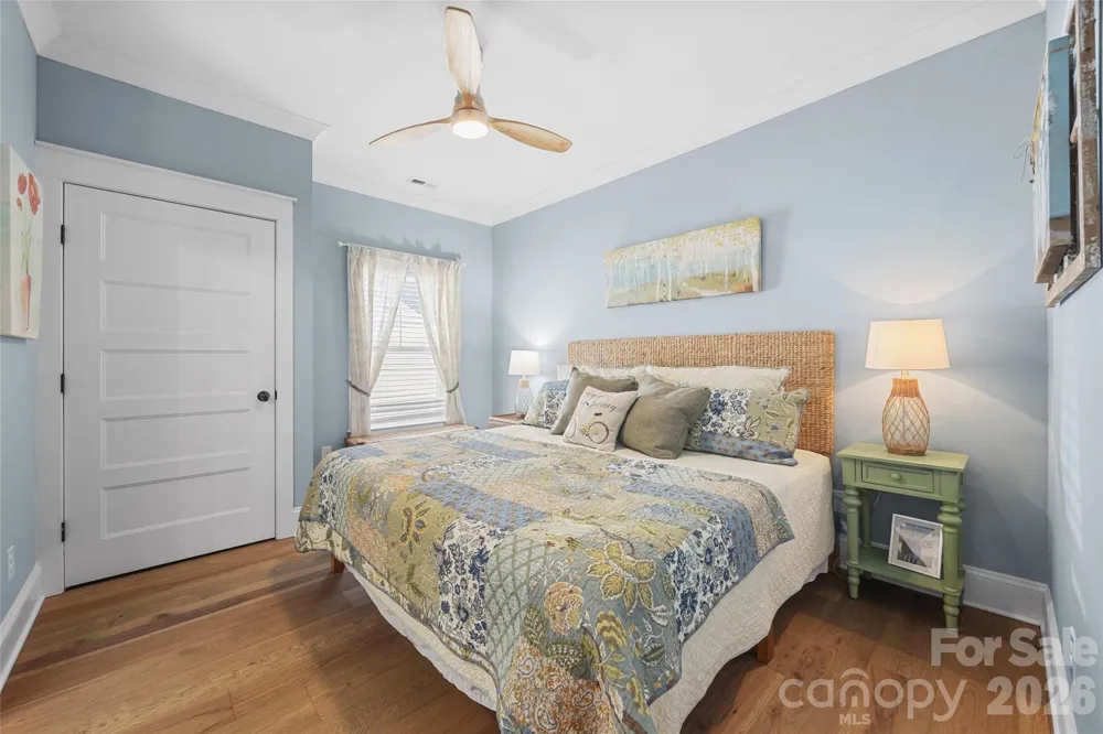 662 Sandbar Point Lake Wylie, SC 29710