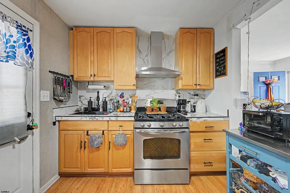 6305 Palmer Ave Mays Landing, NJ 08330