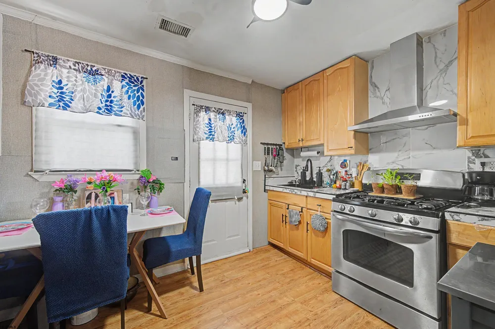 6305 Palmer Ave Mays Landing, NJ 08330