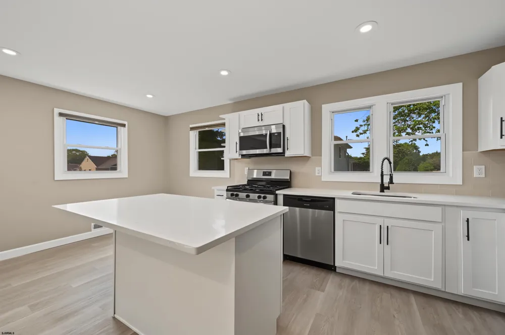 153 Bala Dr Somers Point, NJ 08244