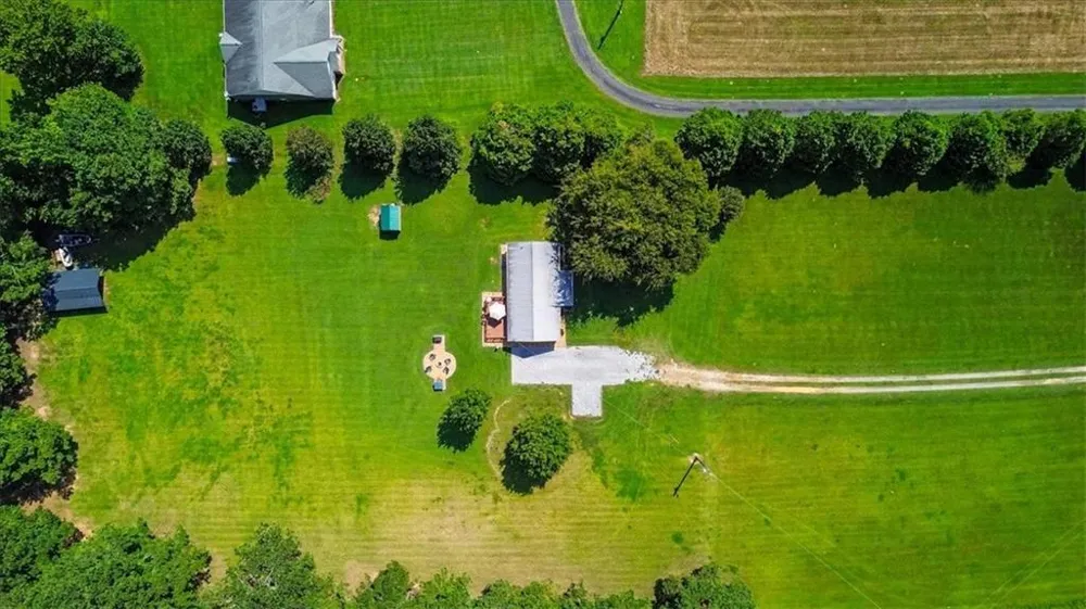 1895 County Road 78 Centre, AL 35960