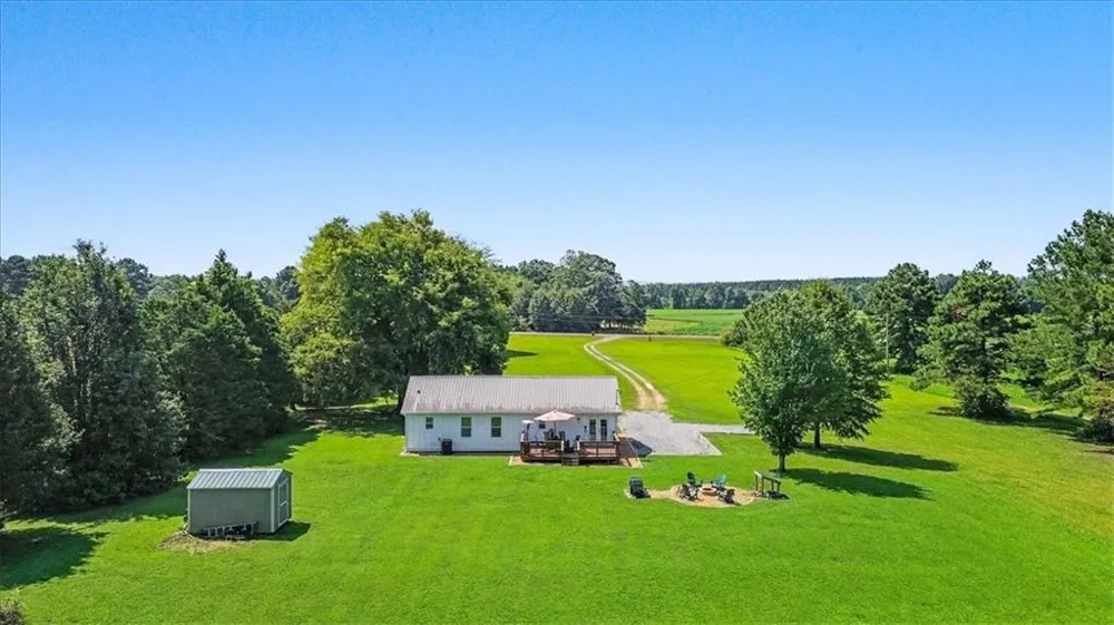 1895 County Road 78 Centre, AL 35960