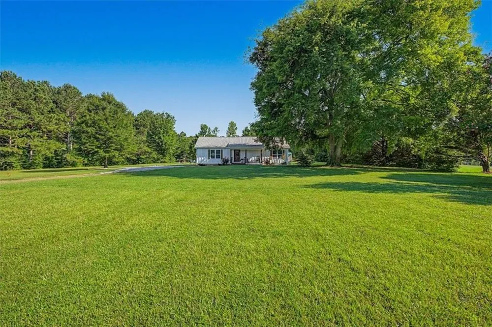 1895 County Road 78 Centre, AL 35960