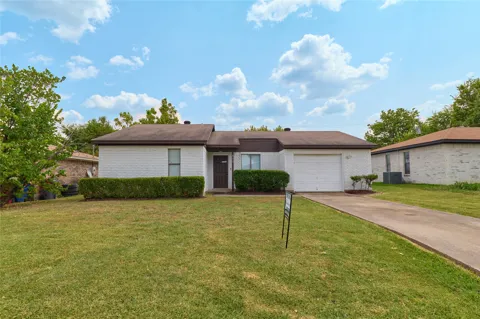 813 Loganwood Drive