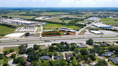 1083 Highway 290