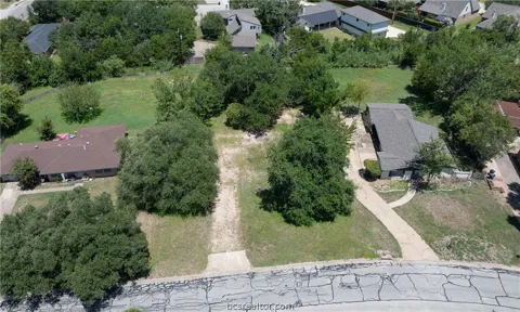 1003 Winding Road