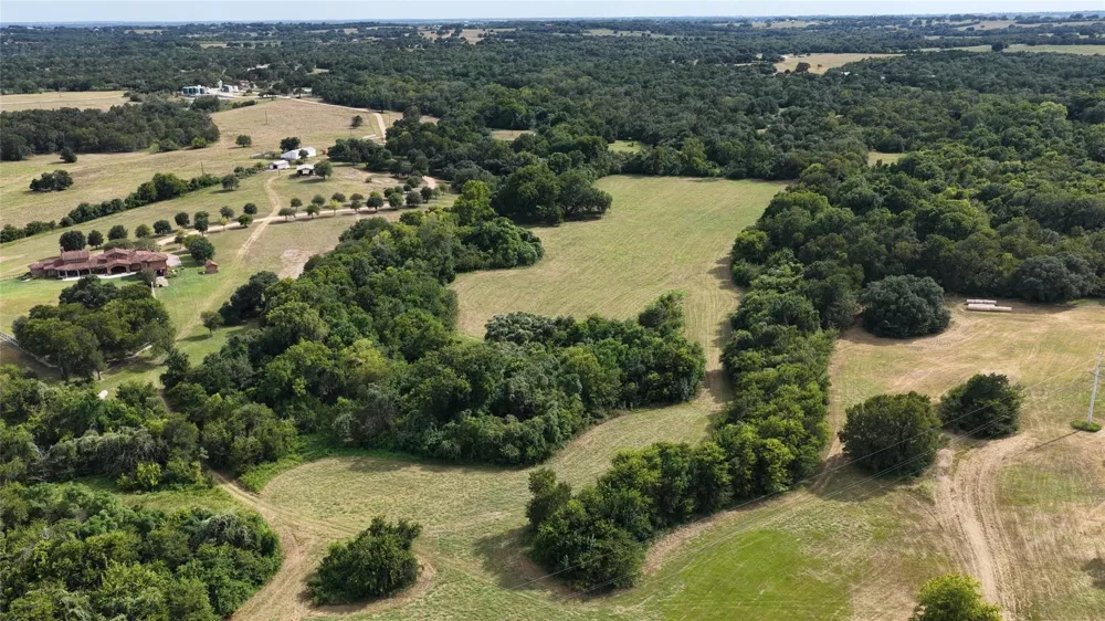 4410 Clay Creek Road Brenham, TX 77833