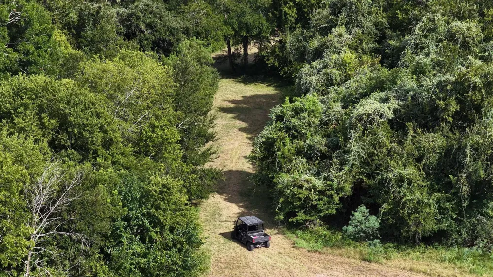 4410 Clay Creek Road Brenham, TX 77833
