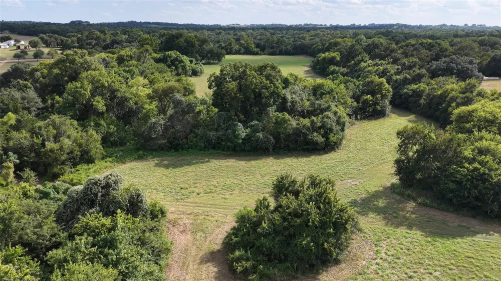 4410 Clay Creek Road Brenham, TX 77833
