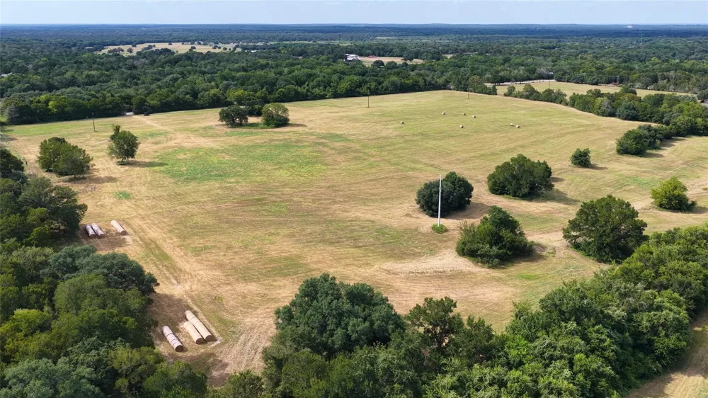 4410 Clay Creek Road Brenham, TX 77833