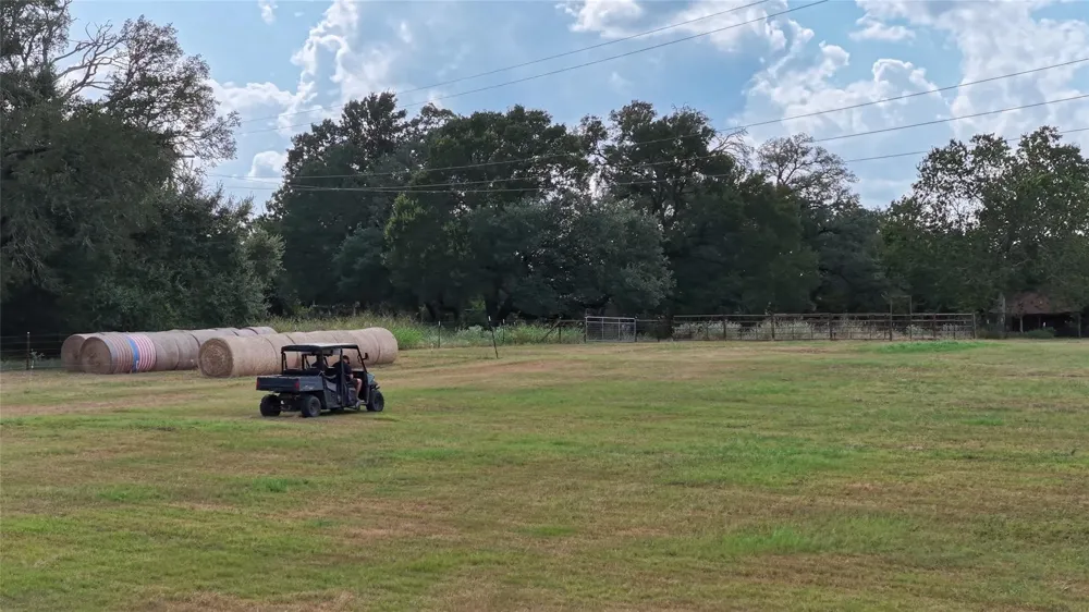 4410 Clay Creek Road Brenham, TX 77833