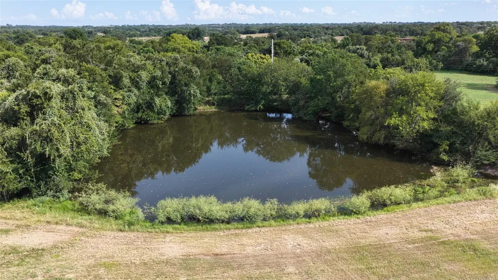 4410 Clay Creek Road Brenham, TX 77833