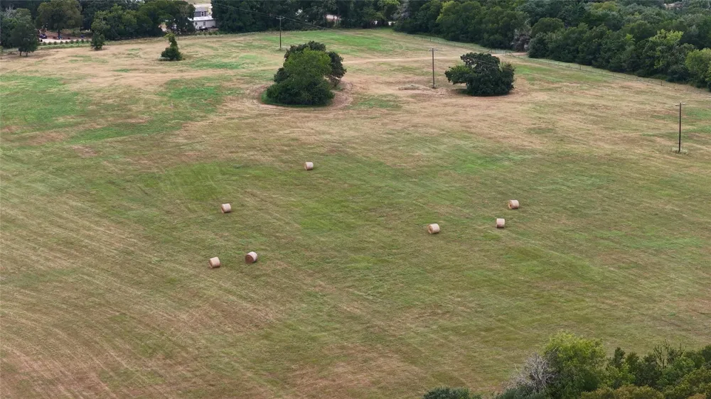 4410 Clay Creek Road Brenham, TX 77833