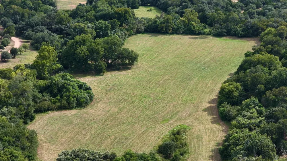 4410 Clay Creek Road Brenham, TX 77833