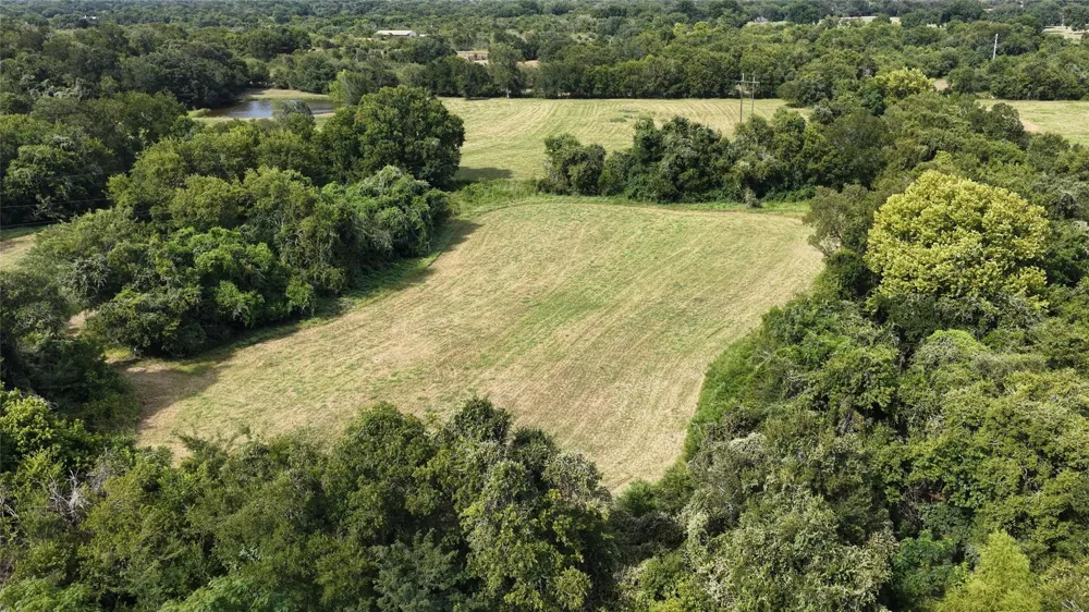 4410 Clay Creek Road Brenham, TX 77833