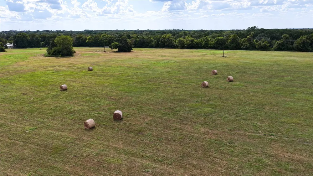 4410 Clay Creek Road Brenham, TX 77833