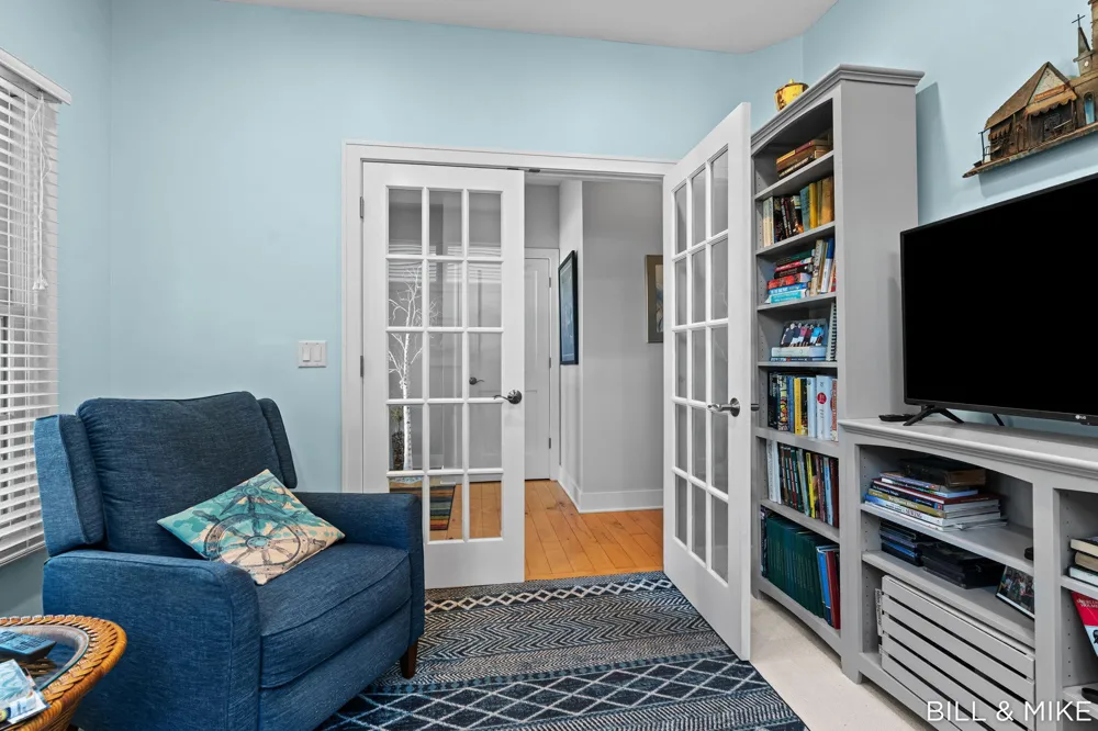 6540 Old Singapore Trail Saugatuck, MI 49453