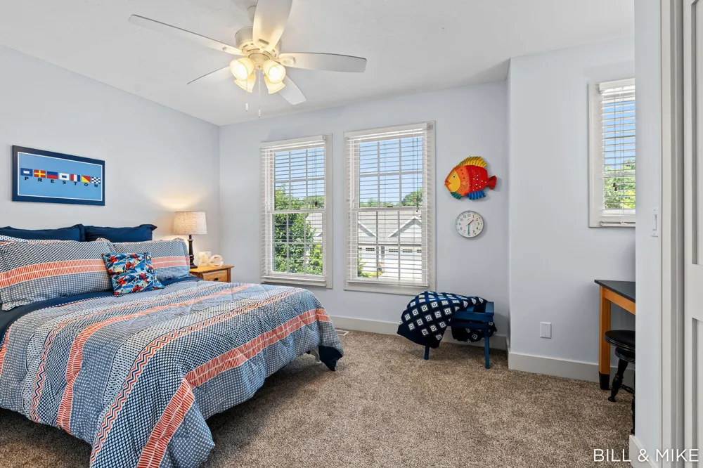 6540 Old Singapore Trail Saugatuck, MI 49453