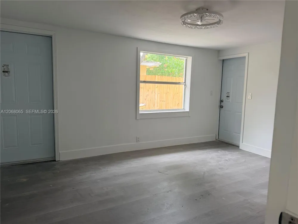 650 SW 55th Ave Margate, FL 33068
