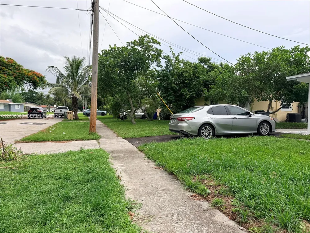 650 SW 55th Ave Margate, FL 33068