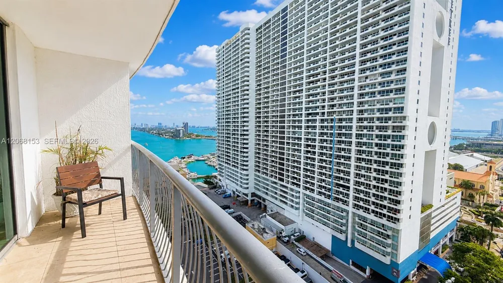 1750 Bayshore Dr #1908 Miami, FL 33132