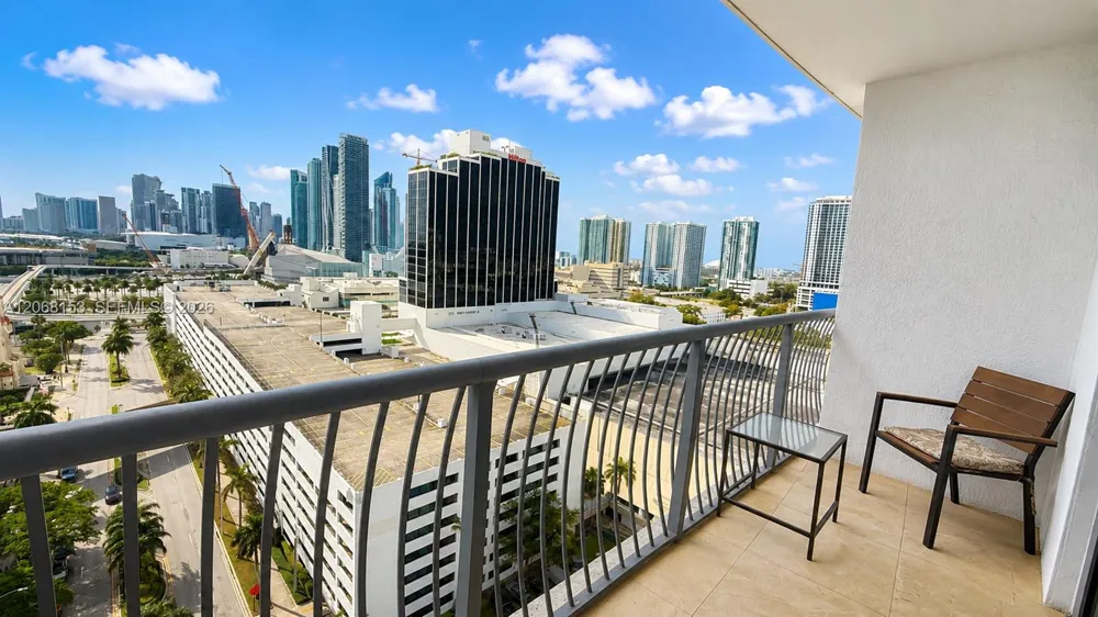 1750 Bayshore Dr #1908 Miami, FL 33132
