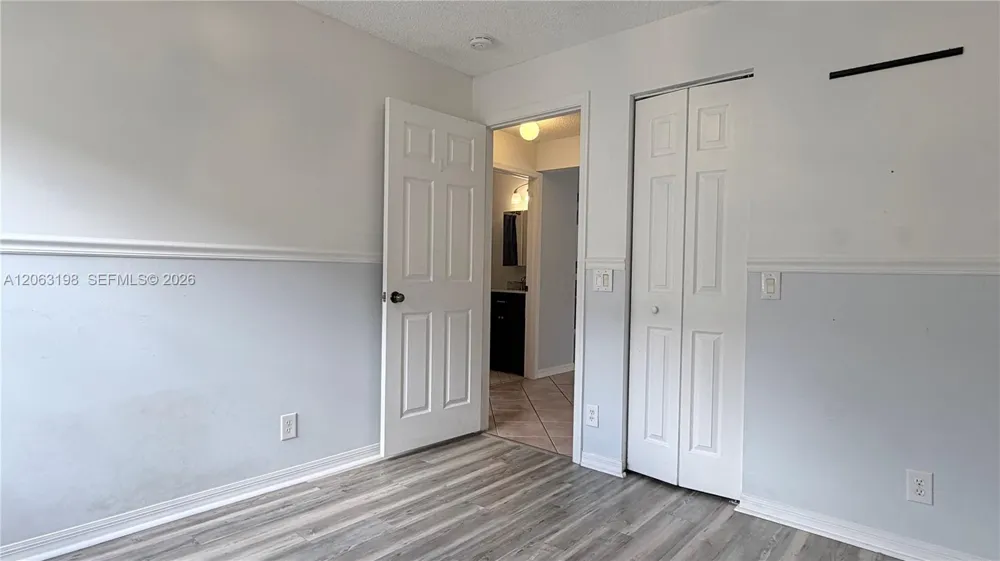 2020 Andromeda Ln #2020 Weston, FL 33327