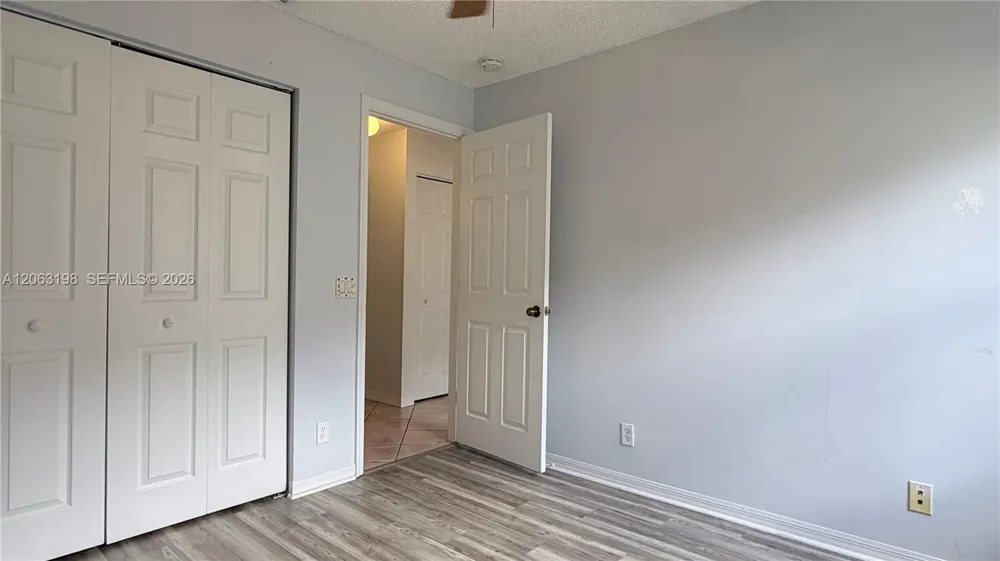 2020 Andromeda Ln #2020 Weston, FL 33327
