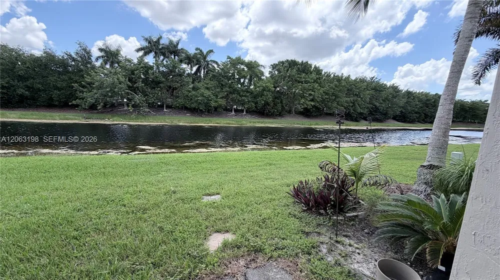 2020 Andromeda Ln #2020 Weston, FL 33327