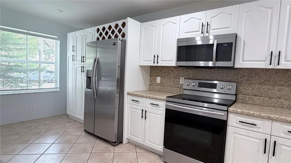 2020 Andromeda Ln #2020 Weston, FL 33327