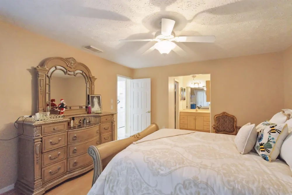 501 NW COLONIAL STREET Port St. Lucie, FL 34983