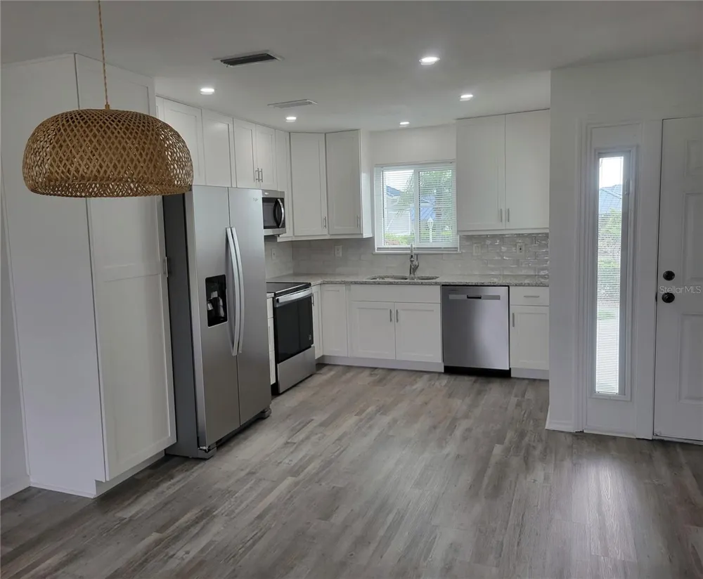 957 SANDPIPER CIRCLE #0 Bradenton, FL 34209