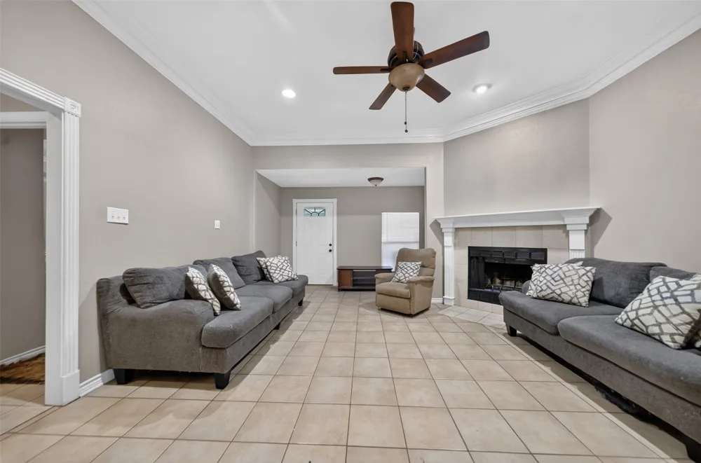 9314 Londonderry Tyler, TX 75703