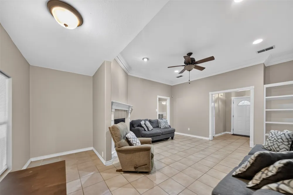 9314 Londonderry Tyler, TX 75703