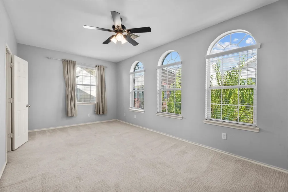 2131 Kemah Village Drive Kemah, TX 77565