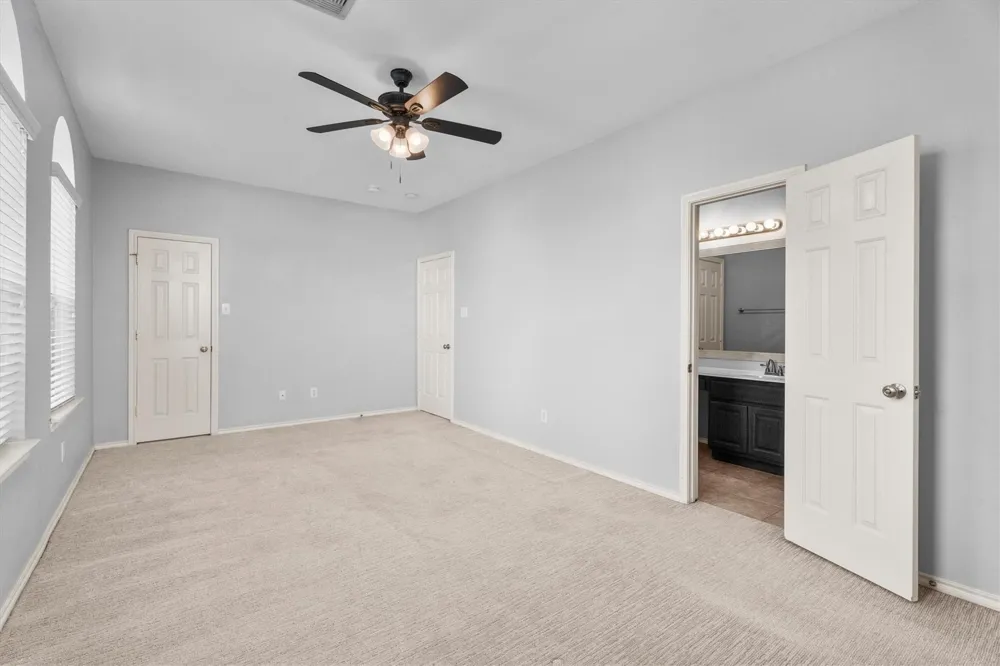 2131 Kemah Village Drive Kemah, TX 77565