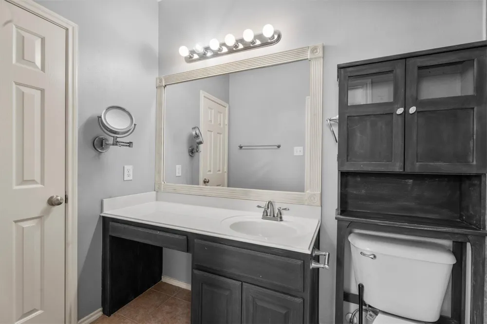 2131 Kemah Village Drive Kemah, TX 77565