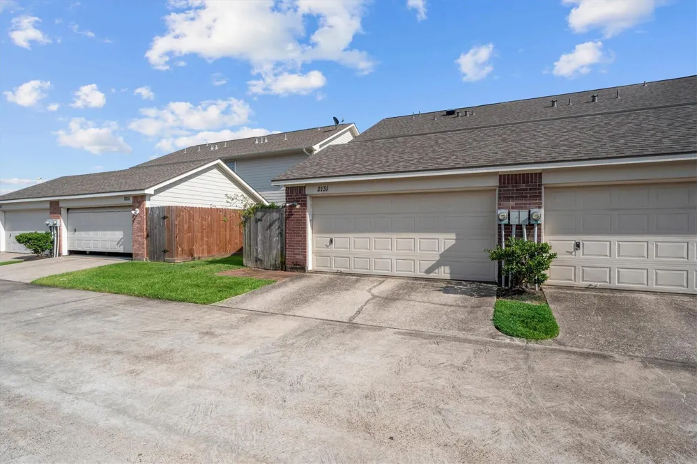 2131 Kemah Village Drive Kemah, TX 77565